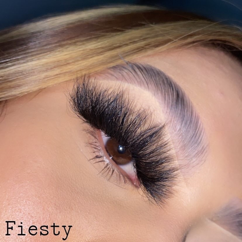 FIESTY (25mm) lashes